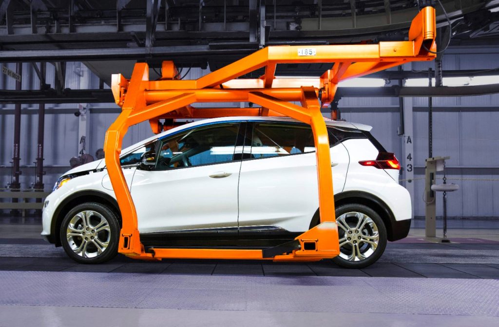 Pre-production for the all-new 2017 Chevrolet Bolt EV is underway. Chevrolet Bolt EV engineers are working alongside GM’s Orion Township, Mich. assembly plant workers to finalize testing of plant tools and processes in preparation for the for start of retail production at the end of this year * PHOTO: © General Motors