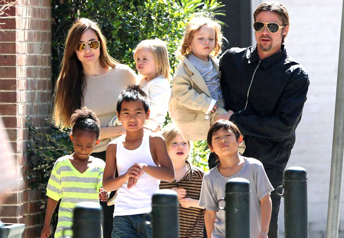 Angelina Jolie and Brad Pitt with kids