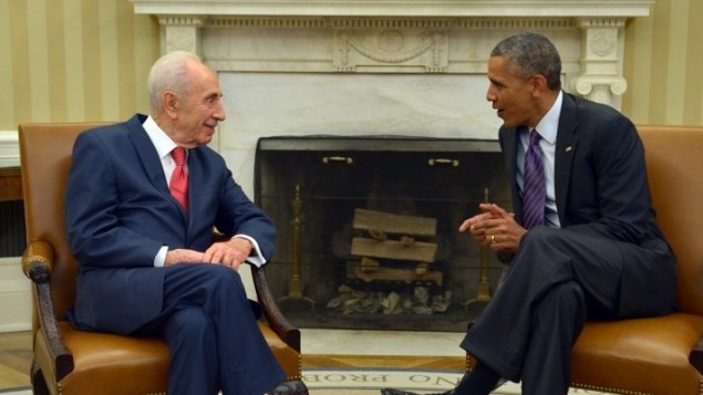 US President Barack Obama meets with Israeli President Shimon Peres in the Oval Office of the White House on June 25, 2014, in Washington, DC