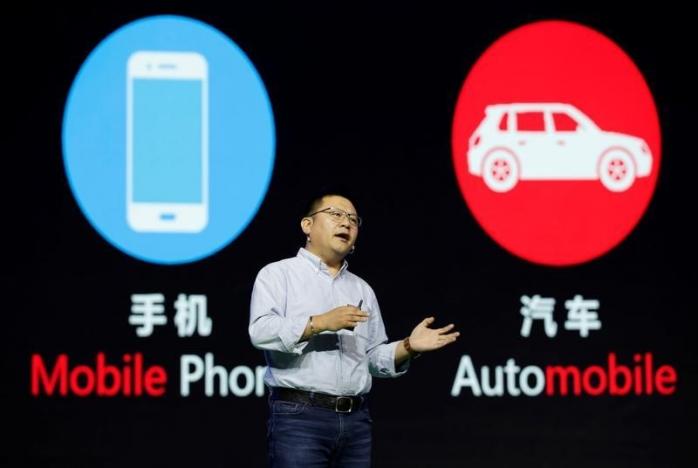 Yu Yongfu, President of Alibaba UC Mobile Business Group, delivers a speech at the Global Mobile Internet Conference (GMIC) in Beijing, China