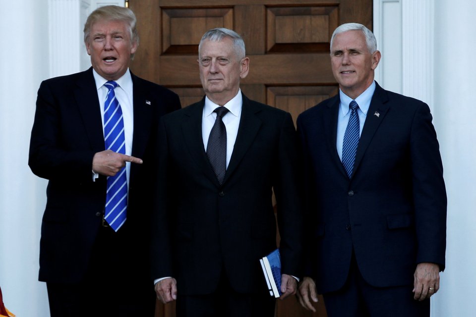 Trump and Pence greet Mattis in Bedminster
