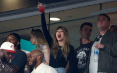 Taylor Swift spotted as rumored beau Kelce’s Chiefs play NY Jets