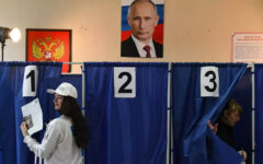 Protest call as Russian vote to confirm Putin wraps up