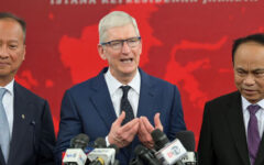 The leader of Indonesia and Apple’s CEO discuss investments
