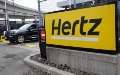Hertz Global Holdings intends to raise $750 million through a two-part secured notes offering