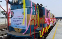 Train service on Benapole-Mongla route begins