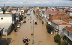 Flash flood in Iran killed 15 people