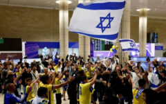 Israeli football supporters back home after Amsterdam violence