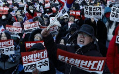 High drama as standoff prevents South Korean leader’s arrest