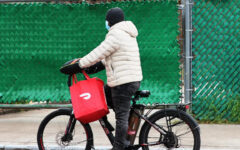 DoorDash to pay New York delivery workers $17 mn for using their tips