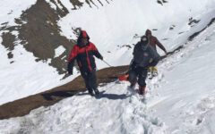 Nepal searches for avalanche victims