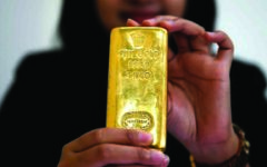 Gold tops $4,500 for first time on rate cut bets, geopolitics