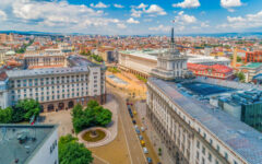 Bulgaria takes hesitant step into the eurozone