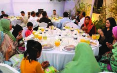 Zubaida Rahman joins Iftar with underprivileged women, children