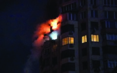 Russia resumes large-scale Ukraine strikes in freezing weather